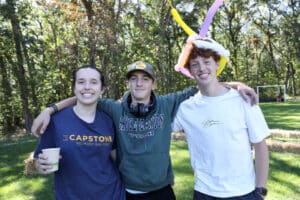 Three alumni return for Fall Fest